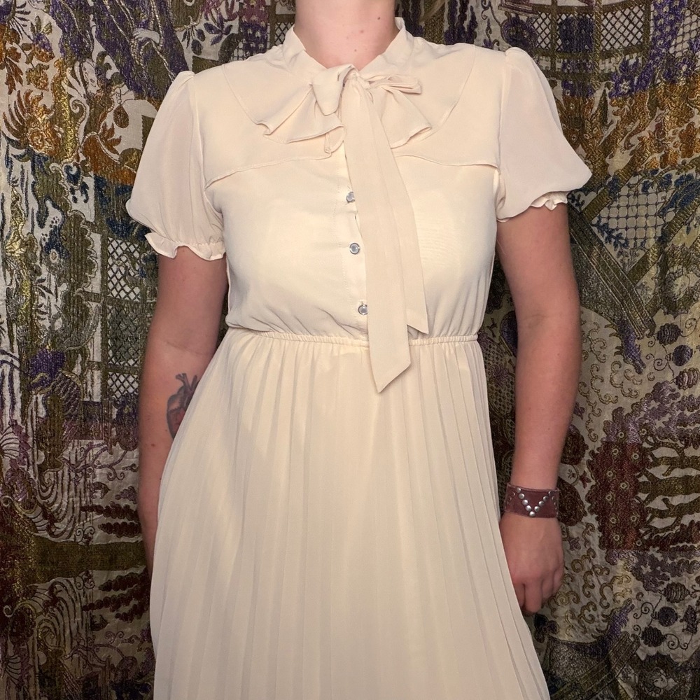 Cream Retro Twee Puff Sleeve Tie Neck Classic Elegant Midi Dress Size M